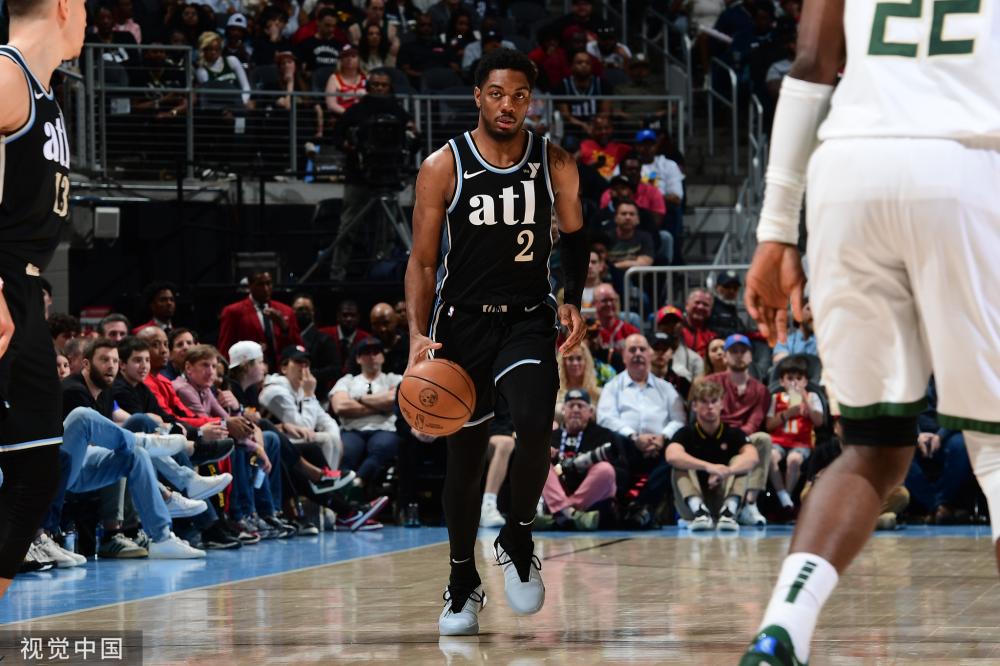 尤为抢眼 尤为抢眼