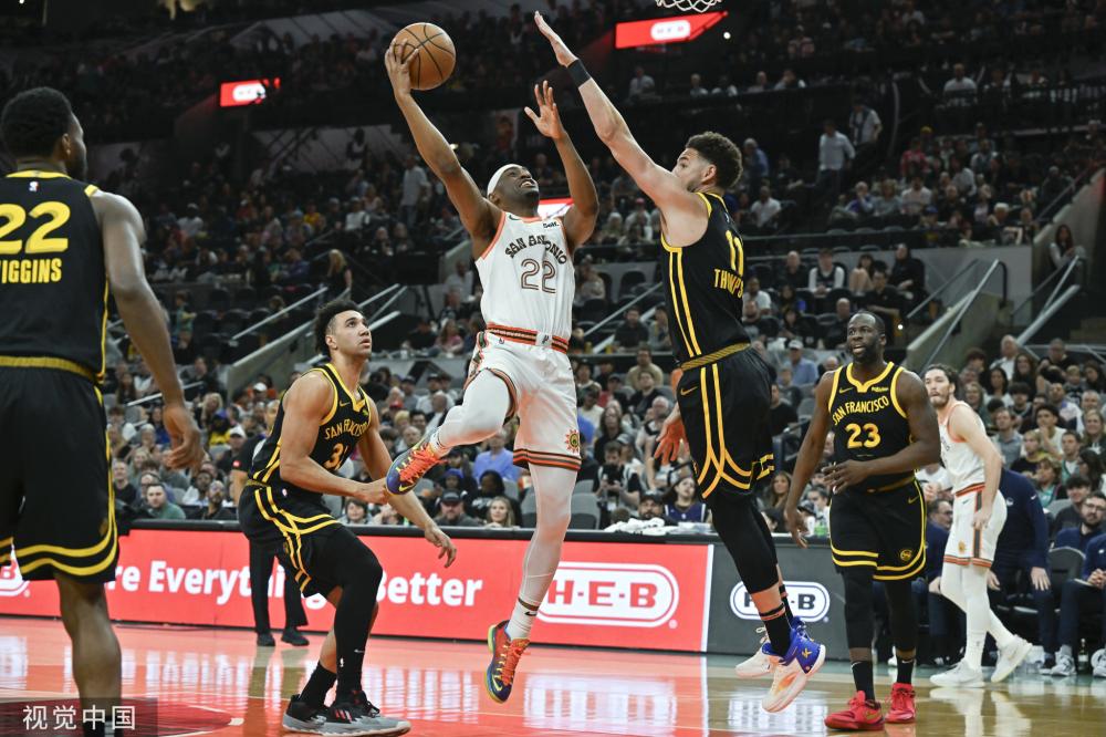 让他在面对 让他在面对